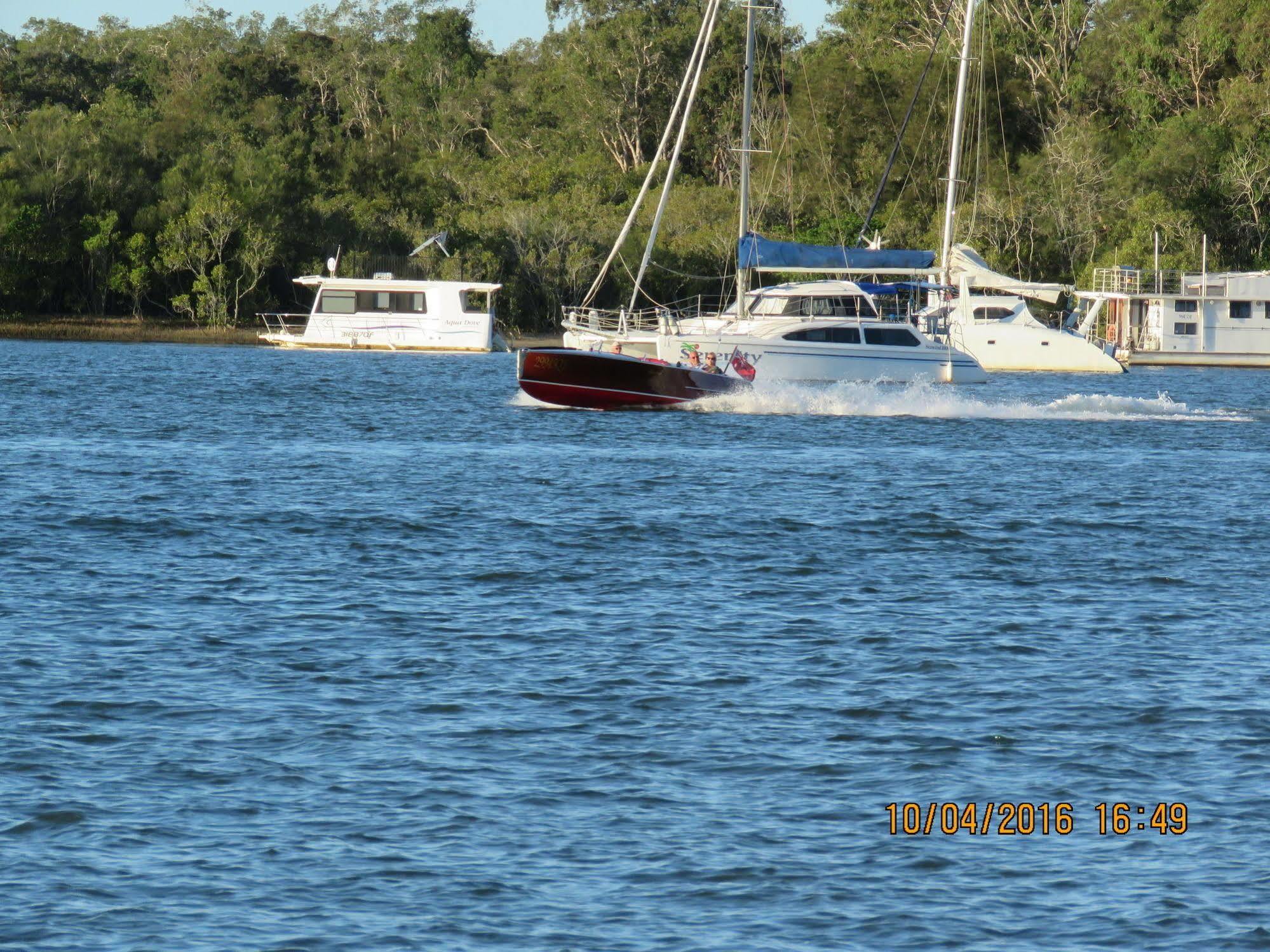 Villa Aqua Noosaville Extérieur photo