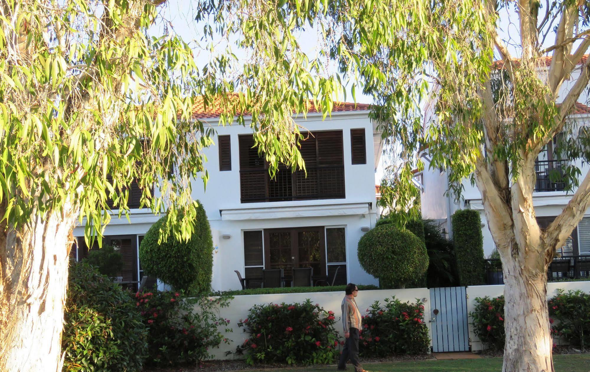 Villa Aqua Noosaville Extérieur photo