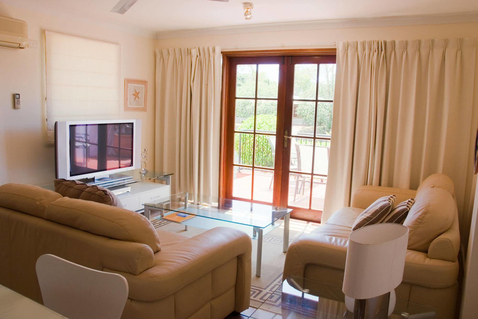 Villa Aqua Noosaville Extérieur photo