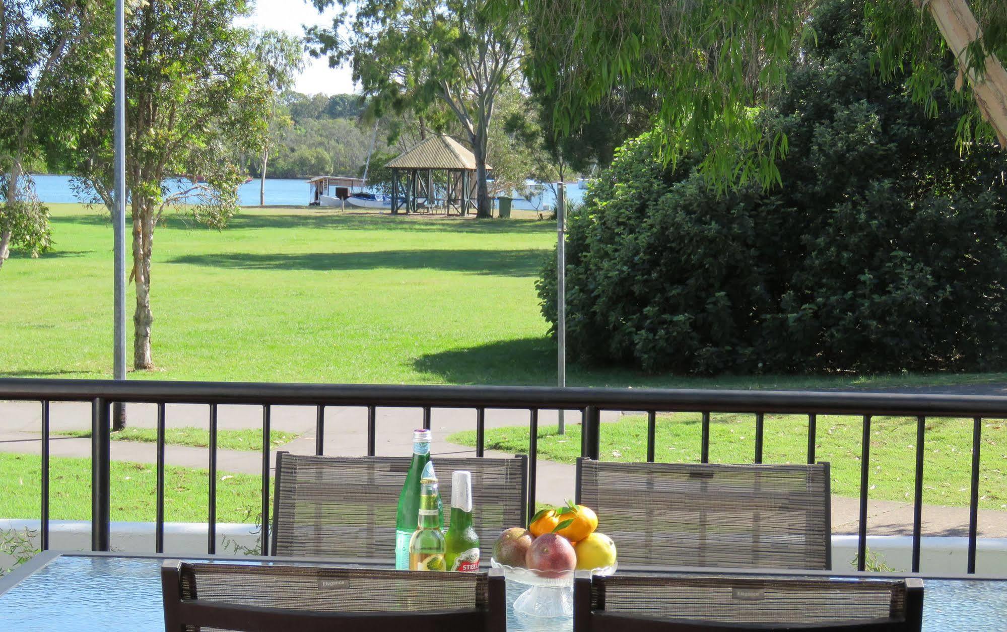 Villa Aqua Noosaville Extérieur photo